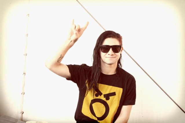 Laidback Luke & A-Trak - Shake It Down Laidback Luke & A-Trak - Shake It Down