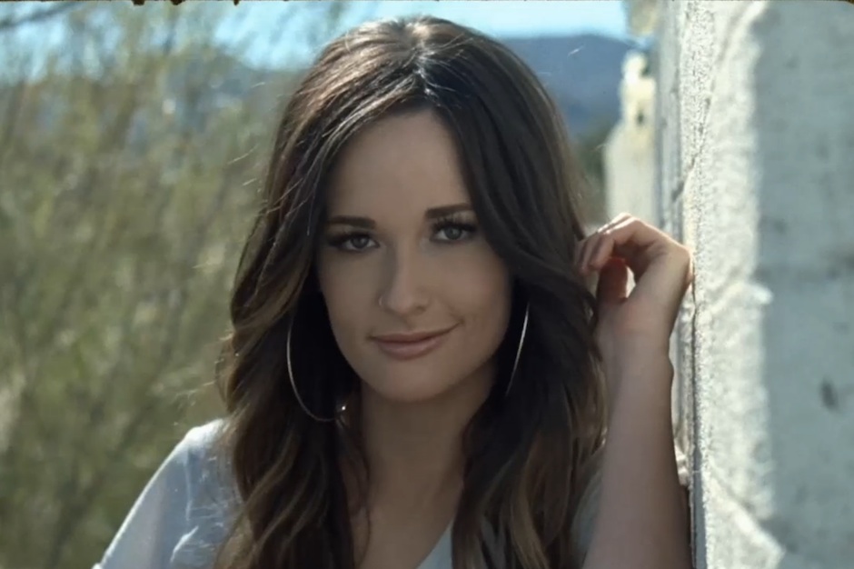 Kacey Musgraves Rolls Her Eyes Points West In ‘follow Your Arrow Video Spin