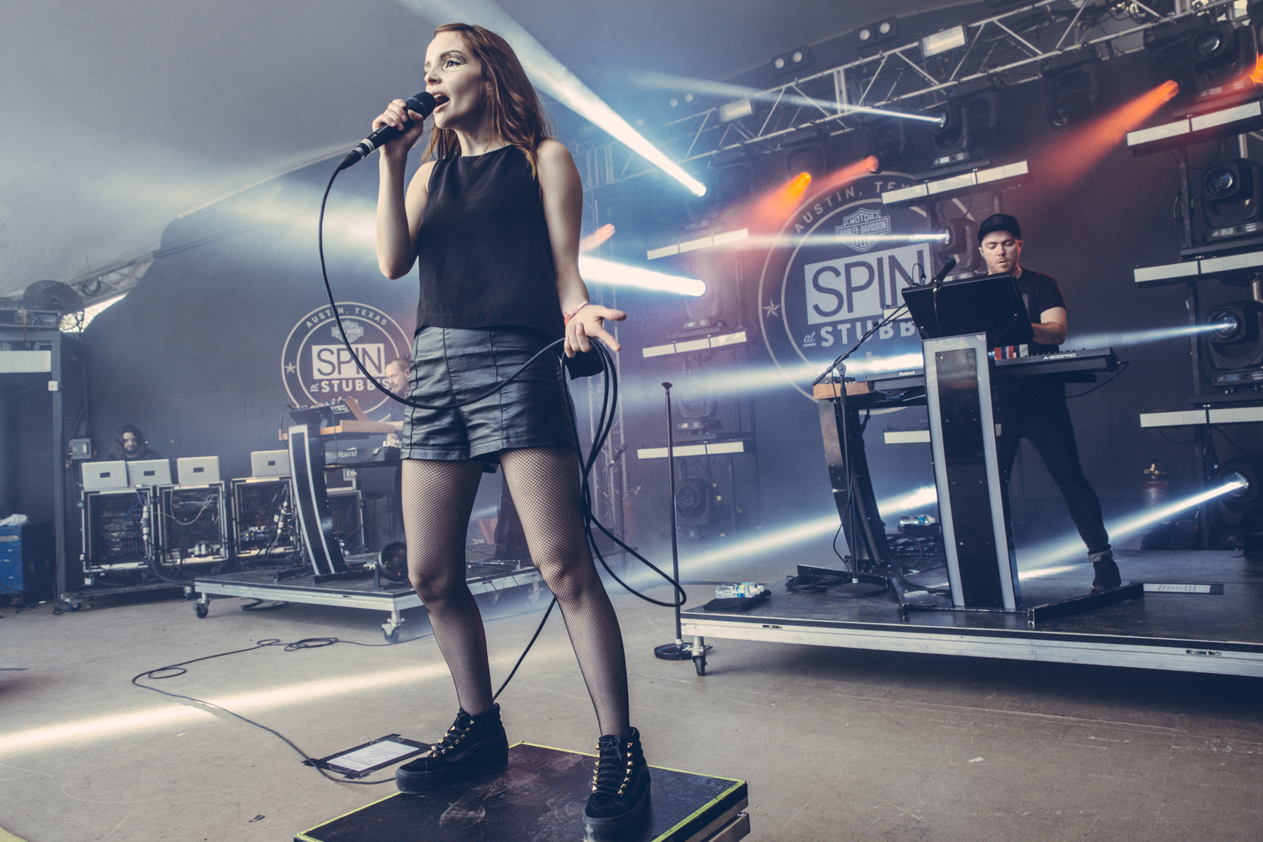 SXSW 2016: CHVRCHES, Vince Staples, Deftones, and More Dominate the Stubb's Stage