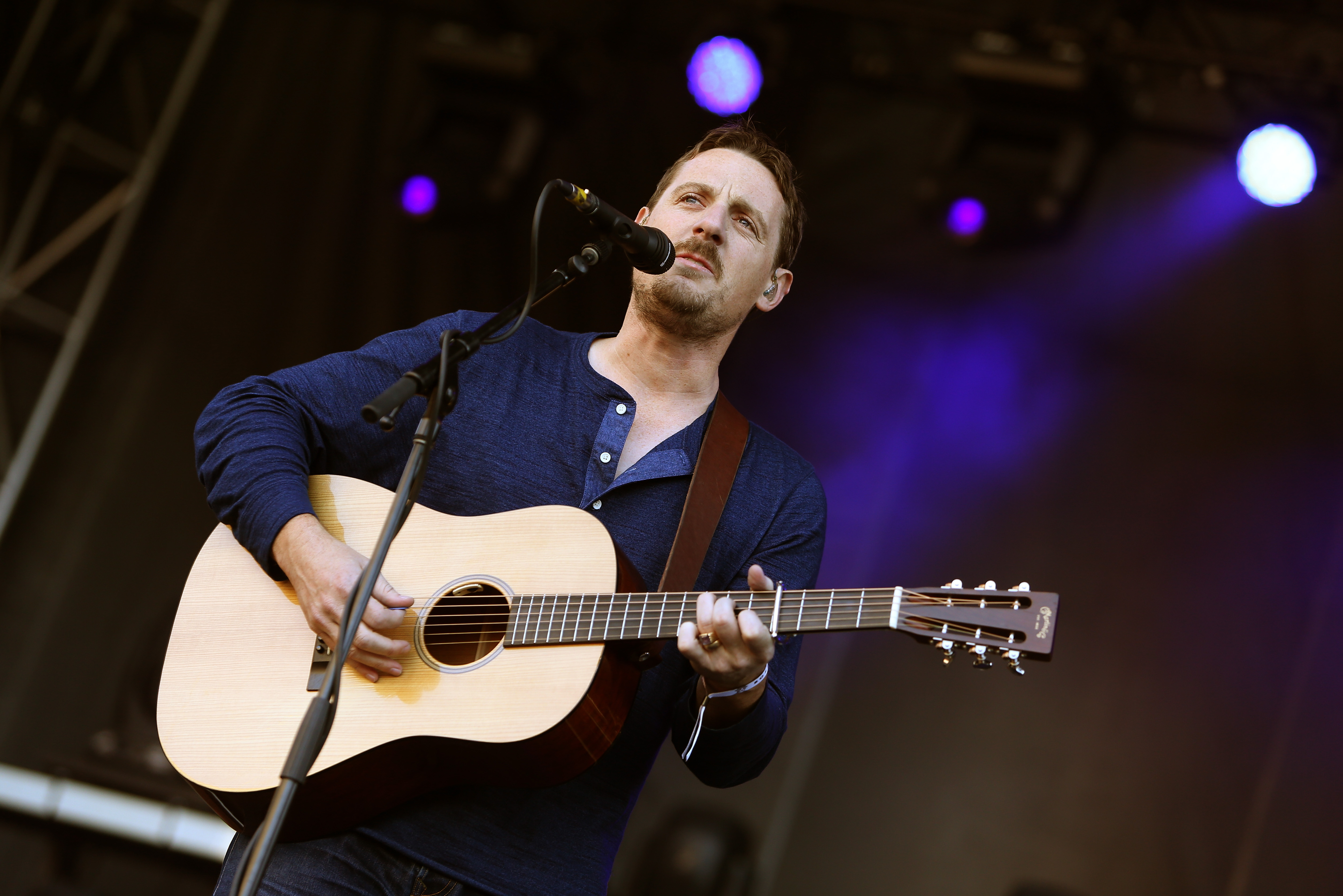 Review: Sturgill Simpson, \u0026#39;A Sailor\u0026#39;s Guide to Earth\u0026#39; | SPIN