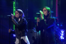 tegan-and-sara-boyfriend-tonight-show-jimmy-fallon-video-watch