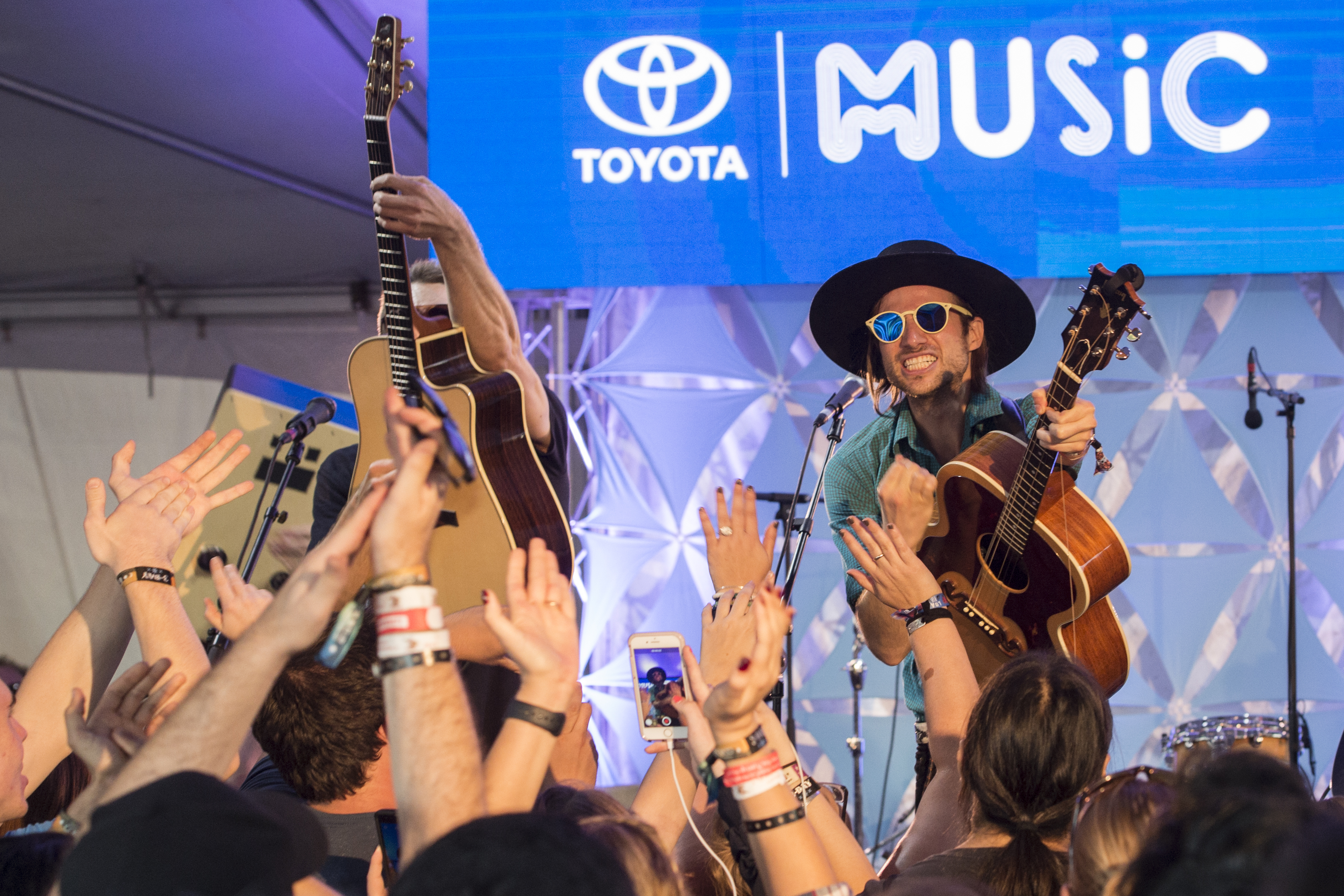 SPIN at Voodoo 2016: Day 2 at Toyota Music Den with Reignwolf, Shakey Graves and More
