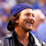 Watch Eddie Vedder and Bill Murray Sing 