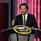 Eddie Vedder to Perform at