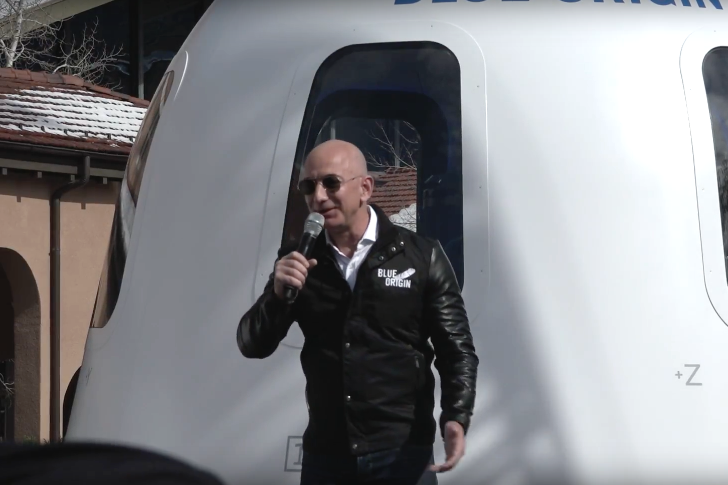 Does Jeff Bezos Look Like Pitbull to You, Too?