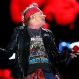 Axl Rose Sings 