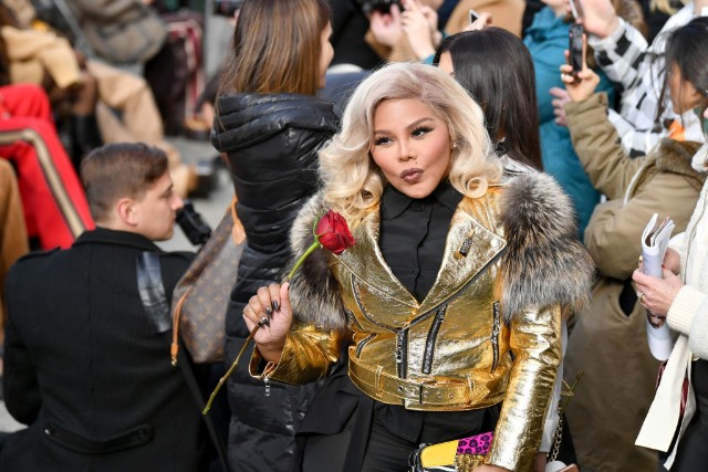 Lil' Kim accused of being linked to robbery