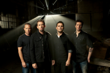 Shining light on Nickelback...'s fans