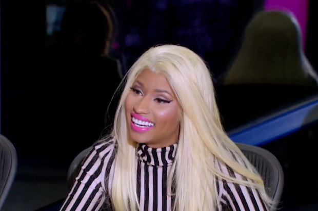 Nicki Minaj, in awe of Steven Tyler in a wig