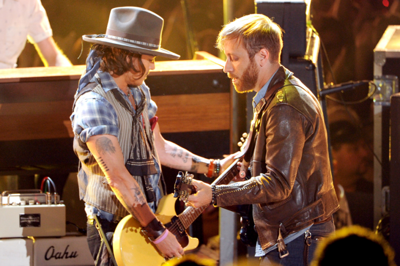 Johnny Depp and Dan Auerbach / Photo by Kevin Winter/Getty