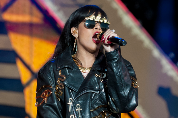 Rihanna / Photo by Neil Lupin/Redferns via Getty 