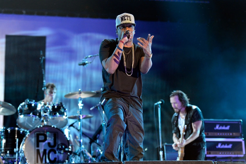 How Pearl Jam Became Jay Z S 99 Problems Backing Band Spin