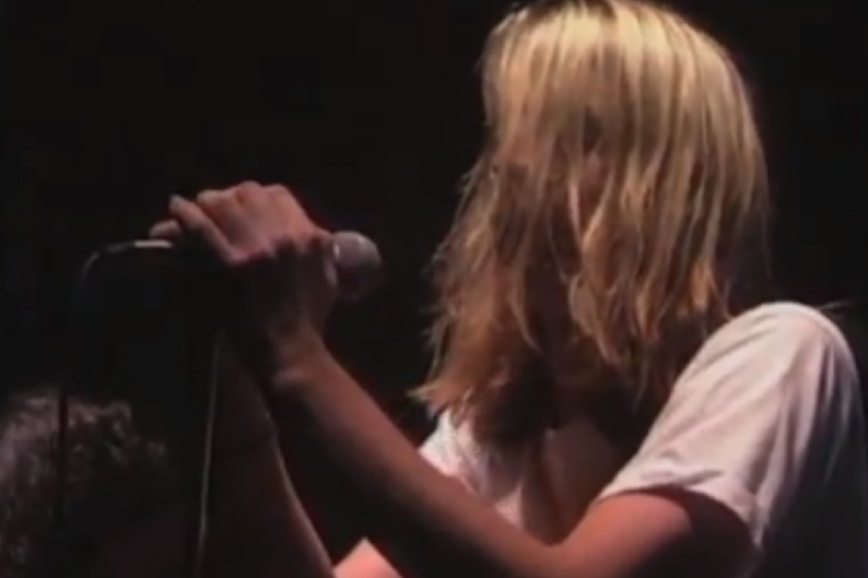Mudhoney performing "If I Think" in 1988