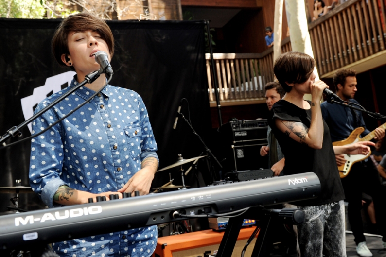 Tegan and Sara Rolling Stones Fool To Cry Girls Show