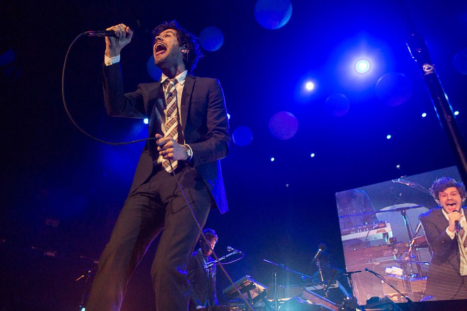 See Passion Pit Bring Indie Spirit To Madison Square Garden Spin