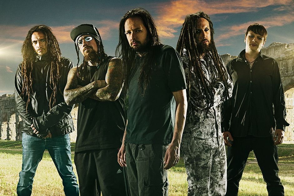 Korn (L-R) James "Munky" Shaffer, Reginald "Fieldy" Arvizu, Jonathan Davis, Brian "Head" Welch, Ray Luzier