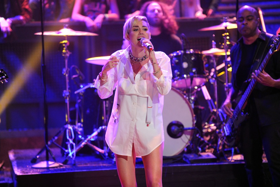 Miley Cyrus performing on 'Late Night With Jimmy Fallon'