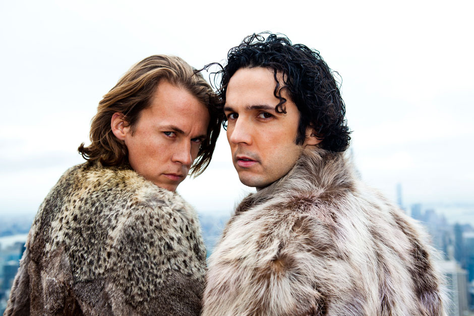 Ylvis: The Fox Performing What Does the Fox Say