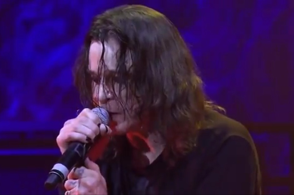 abogado Mujer Lubricar Black Sabbath Lifelessly Mumble Through 'Loner' Live Video - SPIN