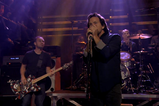 pearl jam, late night with jimmy fallon, sirens