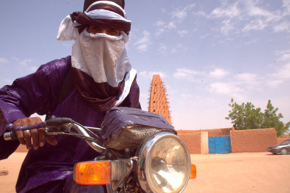 Akounak Tuareg Prince Purple Rain Guitarist Kickstarter Movie