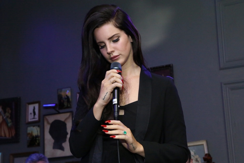 Hear Lana Del Rey S Up Tempo Step Backward Behind Closed