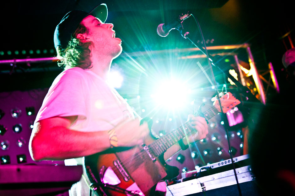 Mac DeMarco Makes His Mom Proud With Record Release Show at Baby’s All ...