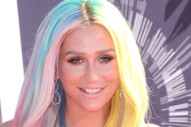 Ke$ha Accidentally Stole a Museum’s Toy Dinosaur, Returned It Covered in Glitter