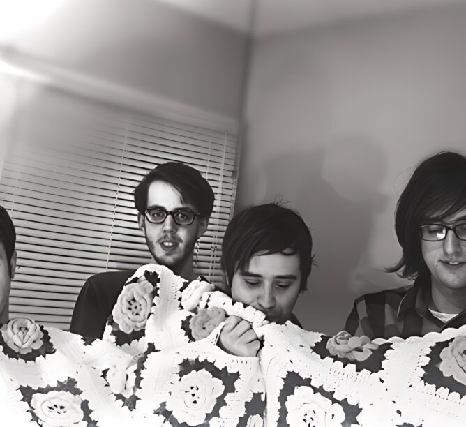 Cloud nothings