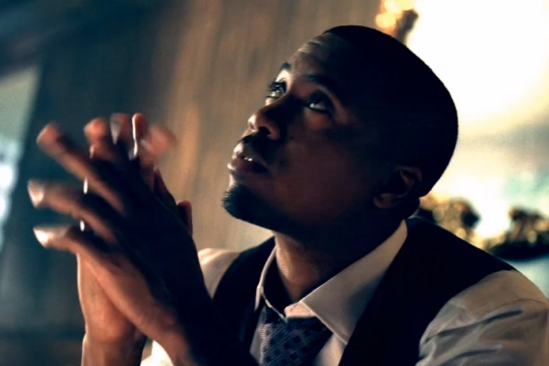 Nas Holds a Wake for Amy Winehouse in ‘Cherry Wine’ Clip