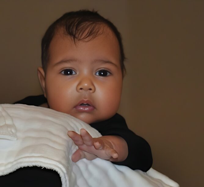 Kanye West, North West, Kim Kardashian, Kris Jenner, baby photo