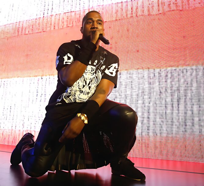 Kanye West Postpones Tour New Album