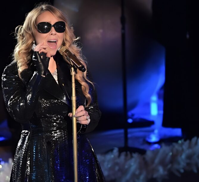 mariah carey, all i want for christmas is you, nbc, Rockefeller center