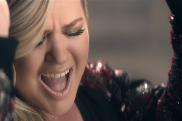 Kelly Clarkson Invincible