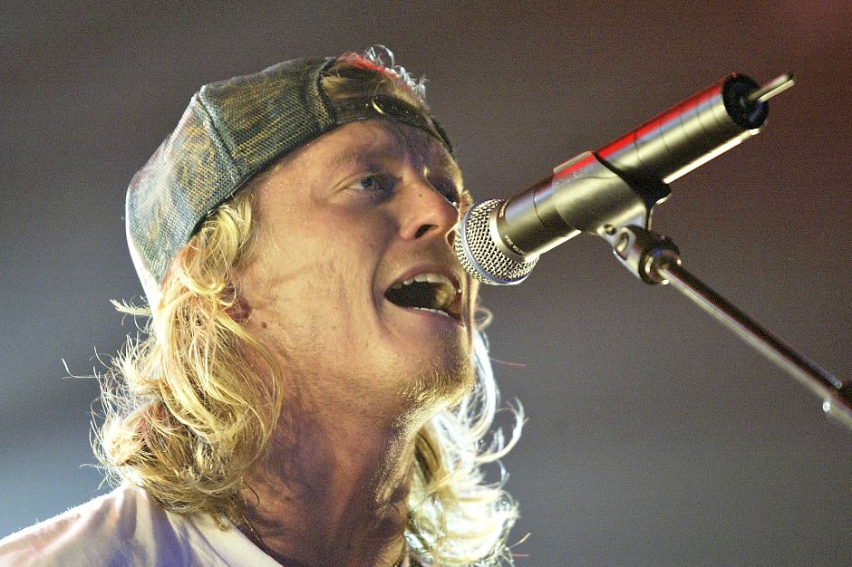 Puddle of Mudd's Wes Scantlin Walks Offstage, Is Immediately Arrested