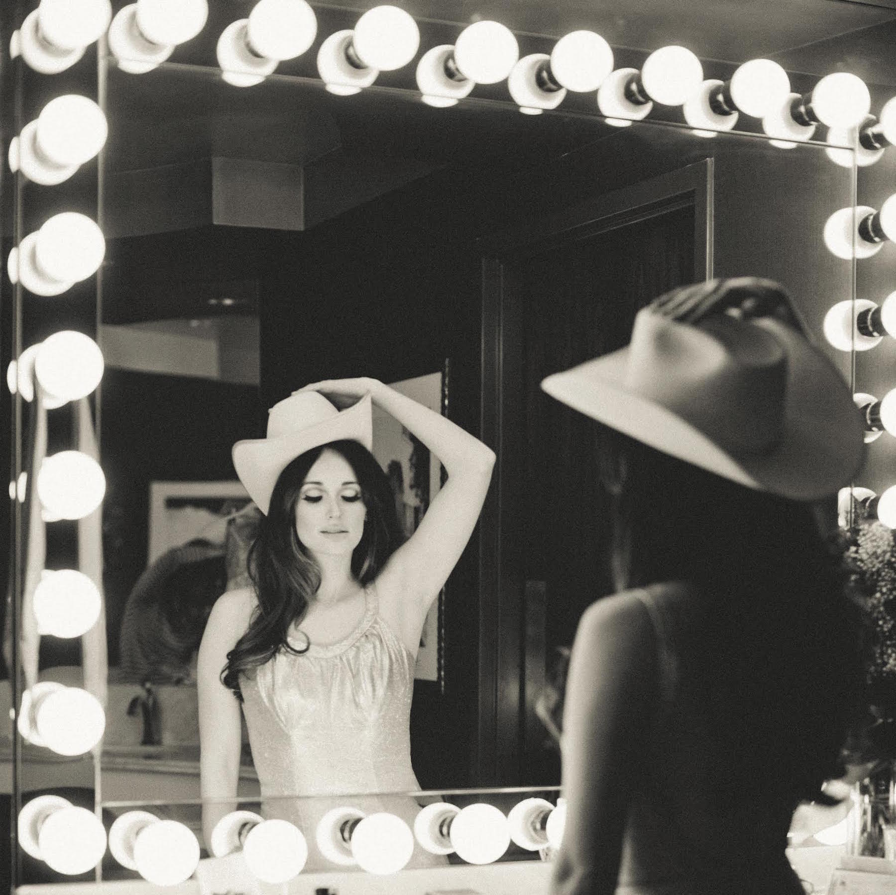 Kacey Musgraves, Woman Without a Country
