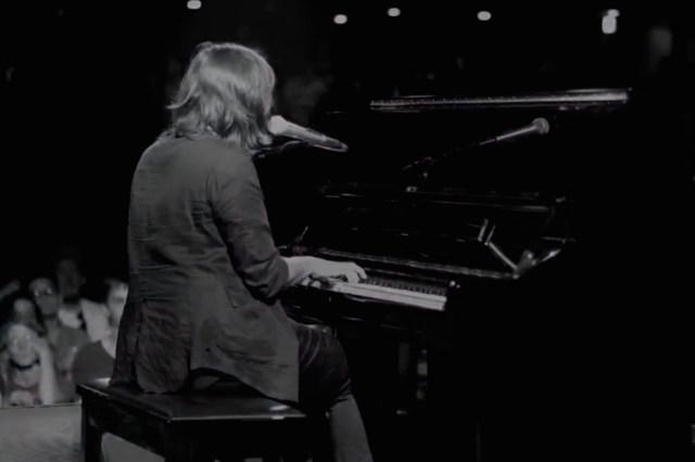 cat-power-3-6-9-last-call-with-carson-daly-940