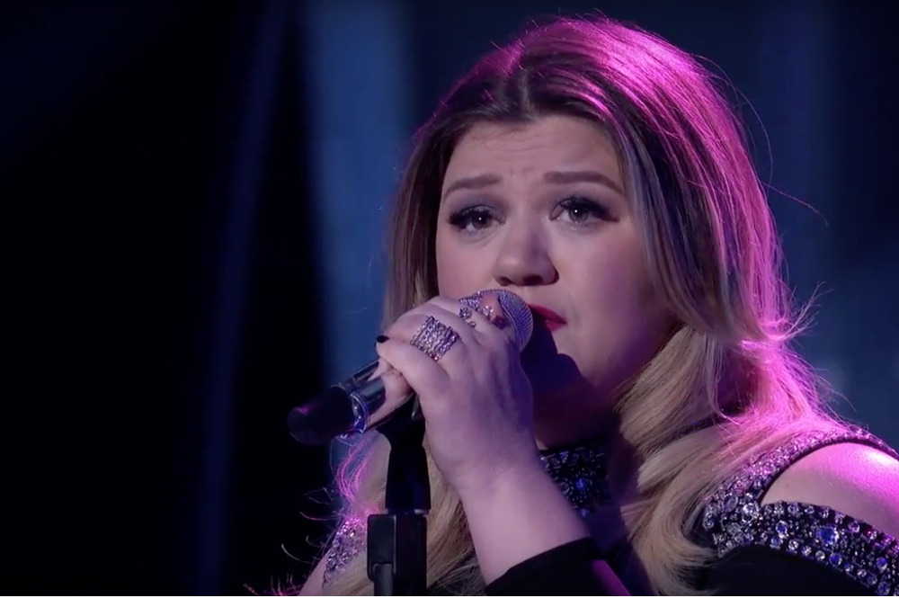 Kelly Clarkson Brings Keith Urban to Tears on 'American Idol' With ...