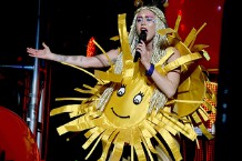 Miley Cyrus And Her Dead Petz Perform At The Wiltern