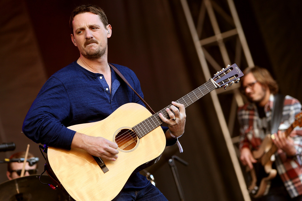 Stream Sturgill Simpson's New Album, 'A Sailor's Guide To Earth' SPIN