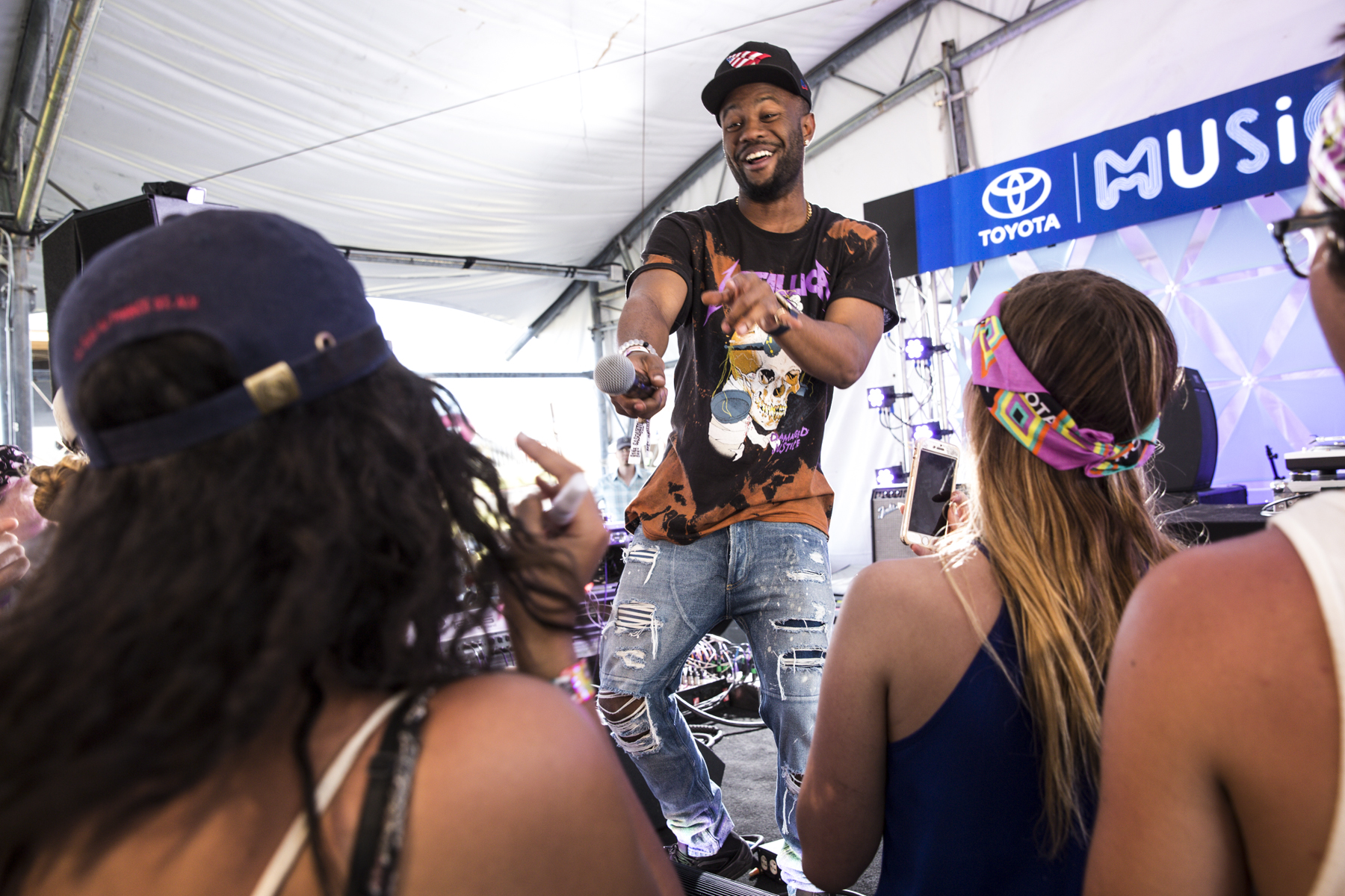 Sasquatch! 2016: Day 3 at Toyota Music Den with Casey Veggies, Wet, and More