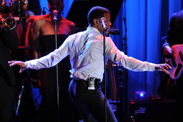 Maxwell at the 52nd Annual GRAMMY Awards - Salute To Icons Honoring Doug Morris - Show