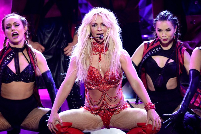 2016 Billboard Music Awards - Show