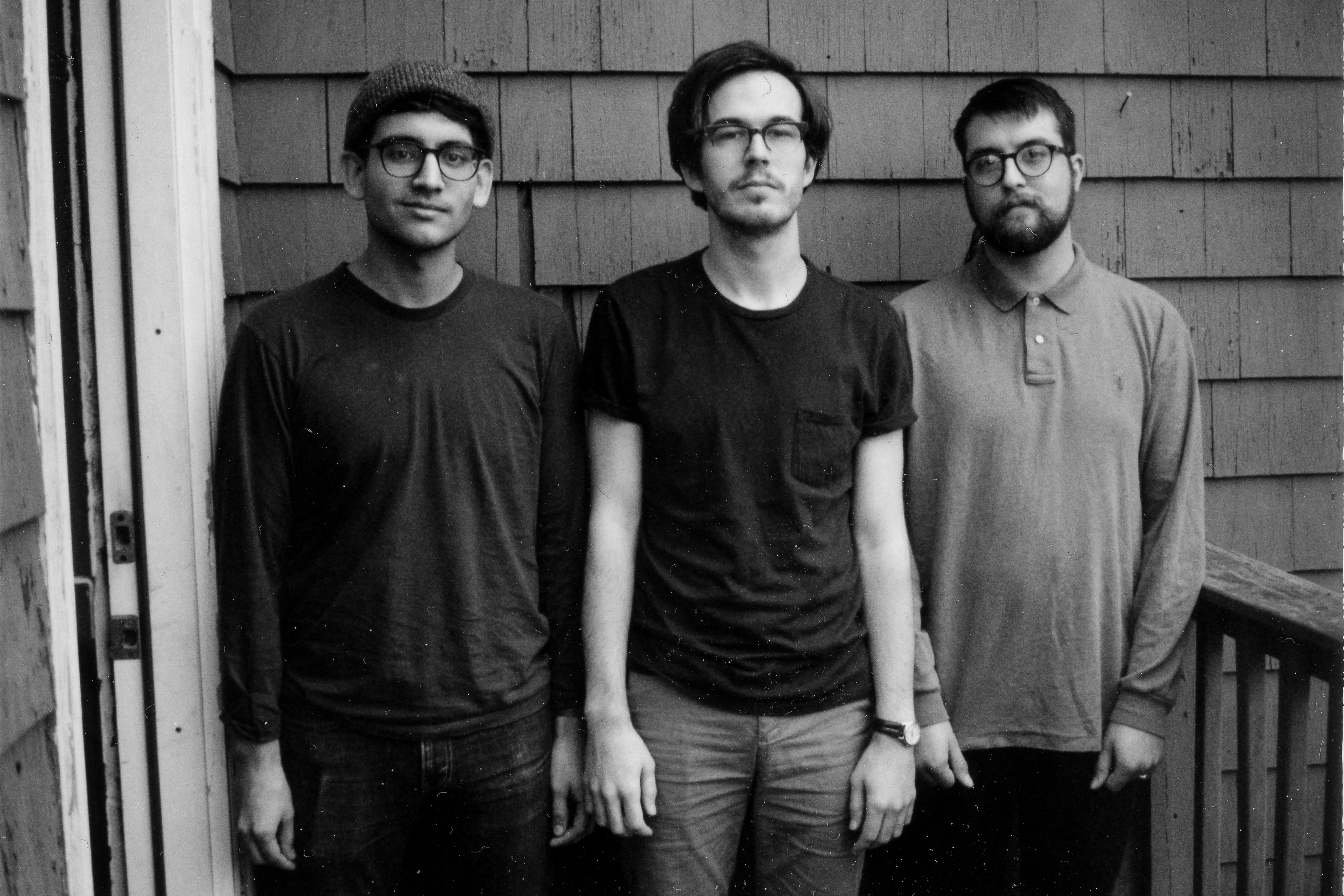 New Music: Oliver Houston Embrace Classic Midwestern Emo on <i>Whatever Works</i>