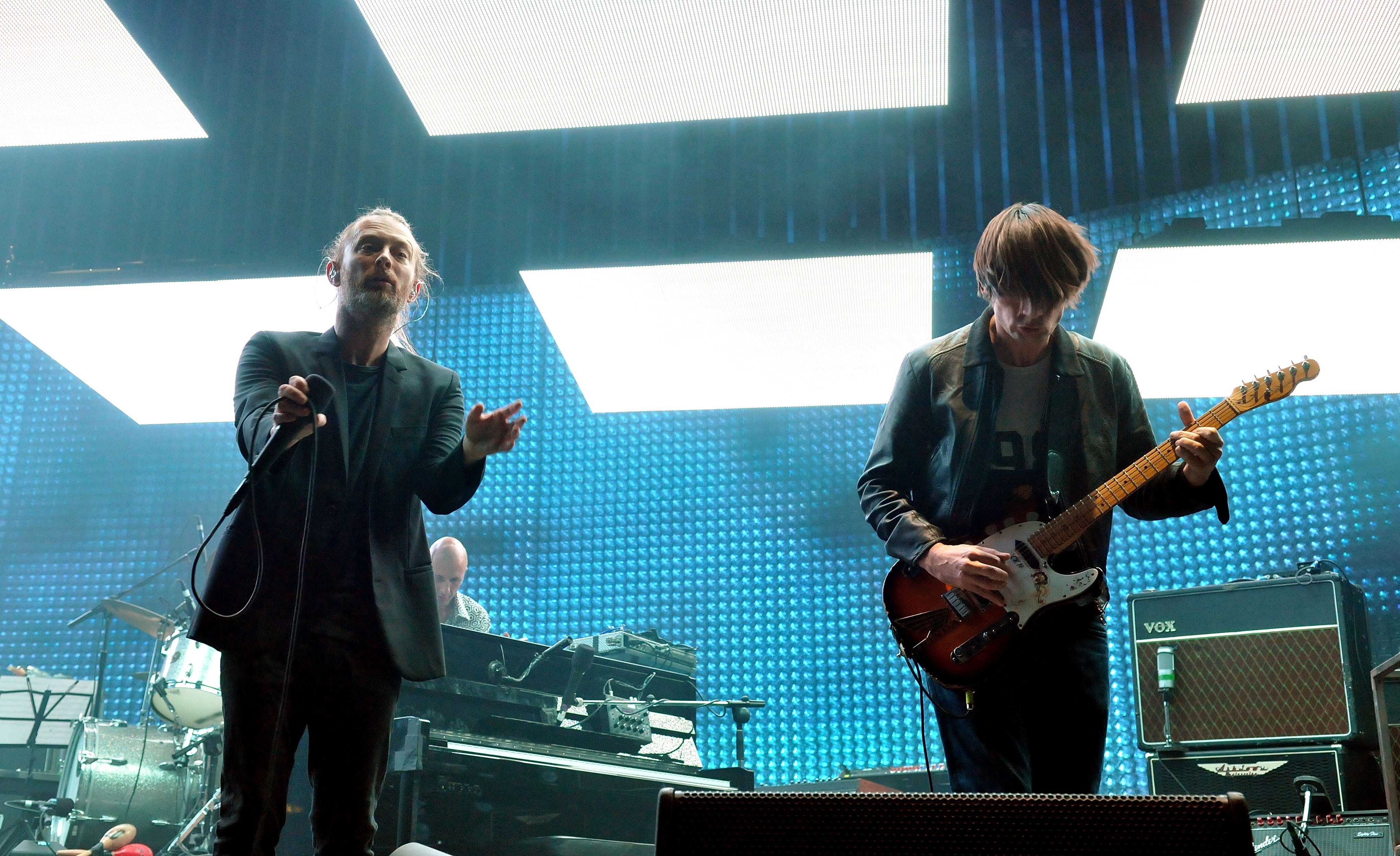 Listen To Thom Yorke And Jonny Greenwood's Era-Spanning Radiohead Mix ...