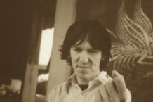 elliott-smith-pretty-ugly-before-live-1493992688