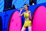 Katy Perry Will Be a Judge in the Rebooted <i>American Idol</i>