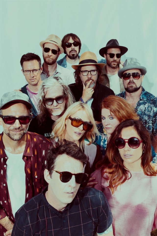 Broken Social Scene Hug Of Thunder Cover Story Spin