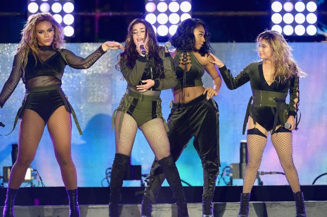 VMAs 2017: Watch Fifth Harmony Diss Camila Cabello During 