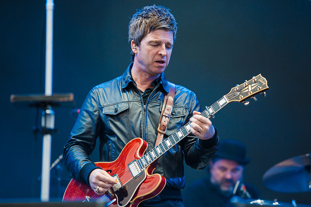 hår Fodgænger accent Noel Gallagher Is Selling a Ton of Oasis Gear - SPIN